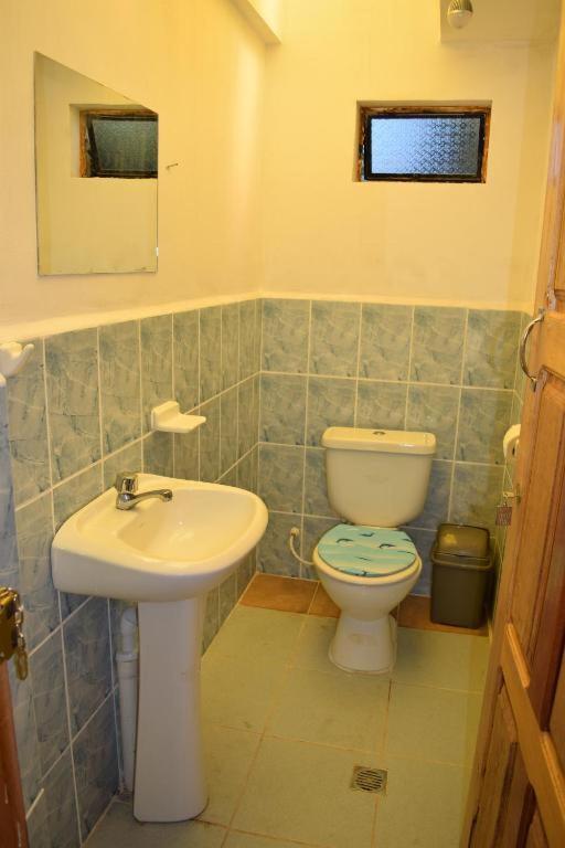 Hostal Luna Del Titikaka En Isla De La Luna Bolivia Hotel ภายนอก รูปภาพ
