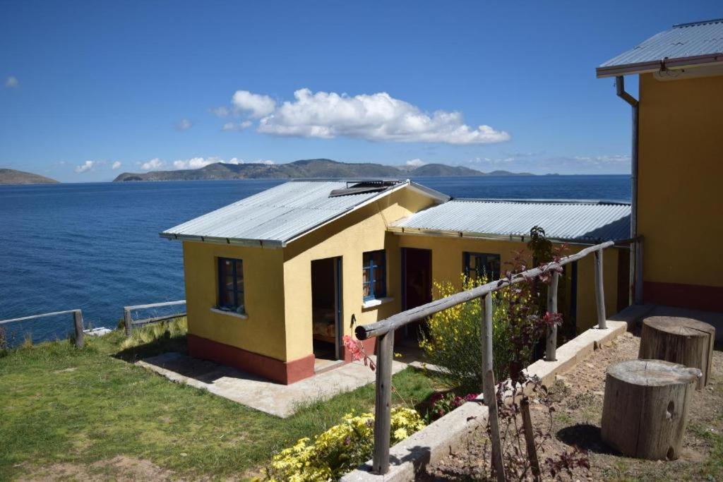 Hostal Luna Del Titikaka En Isla De La Luna Bolivia Hotel ภายนอก รูปภาพ